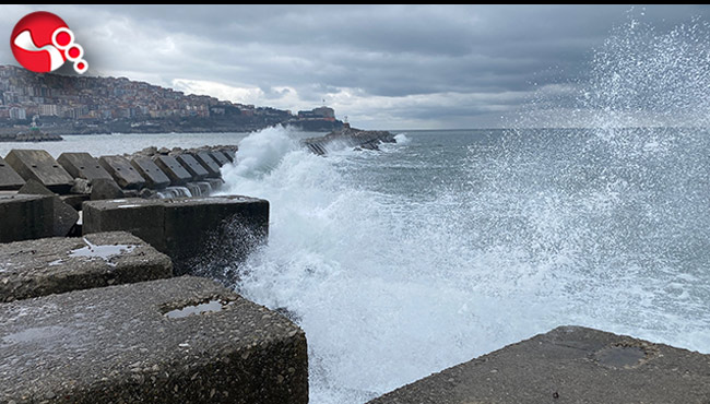 Dalgalar mendireği aştı