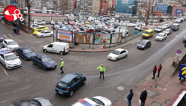 Polisin sürücülerle imtihanı