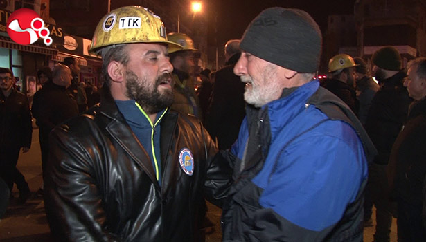 DEPREMZEDELERLE MADENCİLERİN AĞLATAN BULUŞMASI