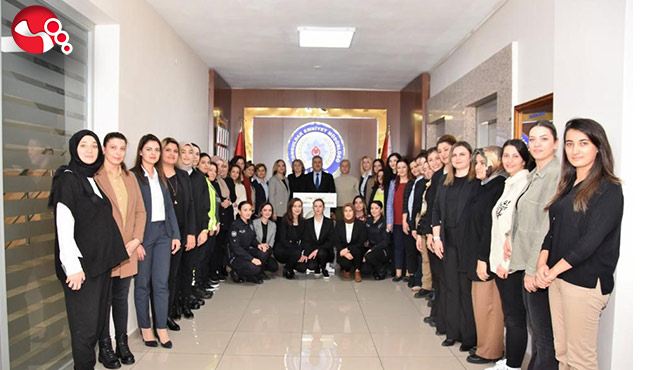 Aktaş kadın personellerin gününü kutladı