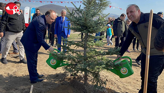 Deprem Şehitleri anısına fidan dikimi...