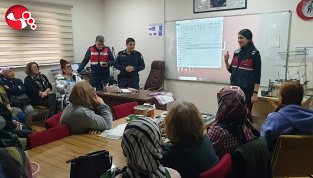 Jandarma kadınları bilgilendirdi