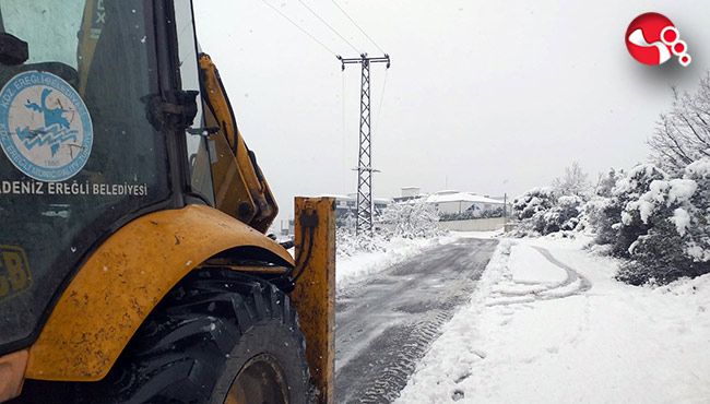 Yüksek kesimlerde kar temizleme çalışmaları...