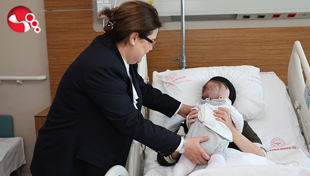 Enkazdan 128 saat sonra çıkarılmıştı: “Gizem Bebek” annesine kavuştu…