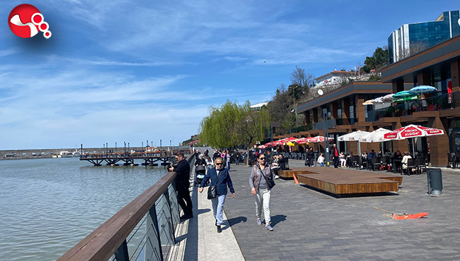 Sıcak havayı gören sahile koştu