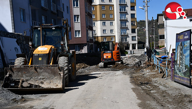 Elmatepe'de yağmurlama hatları yenileniyor!..