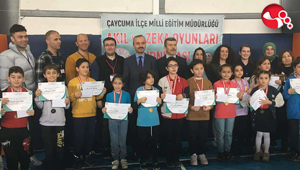 MEM Baş, öğrencileri ödüllendirdi