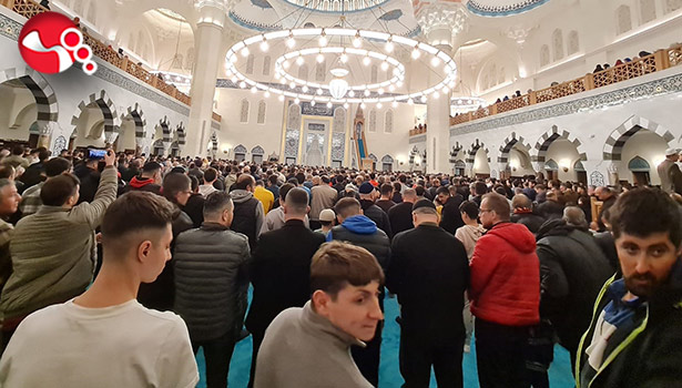 Kadir Gecesi dualarla idrak edildi