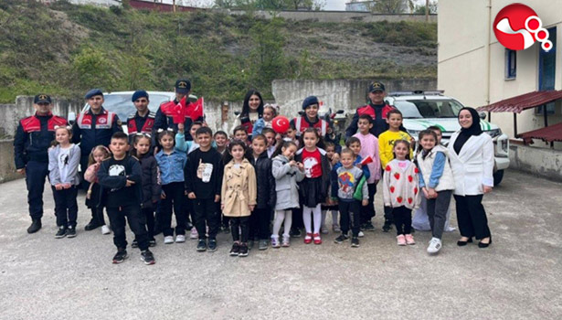 Jandarmadan 23 Nisan Şenliği