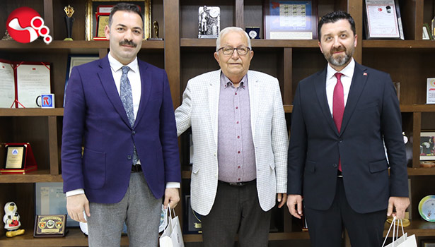 AK Parti'den baş sağlığı ziyareti...