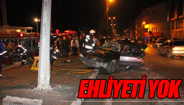 ELEKTRİK DİREĞİNE ÇARPTI