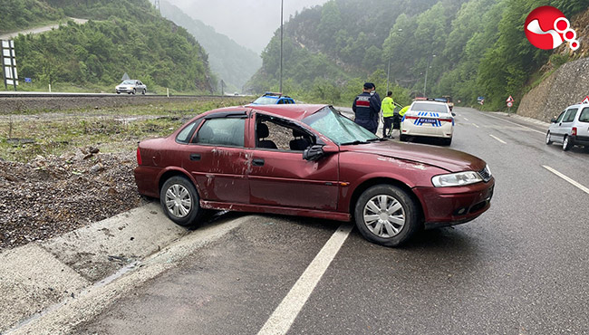 Yağışlı hava kazayı getirdi