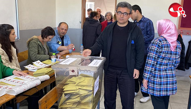 Engelli aile sandık başına gitti