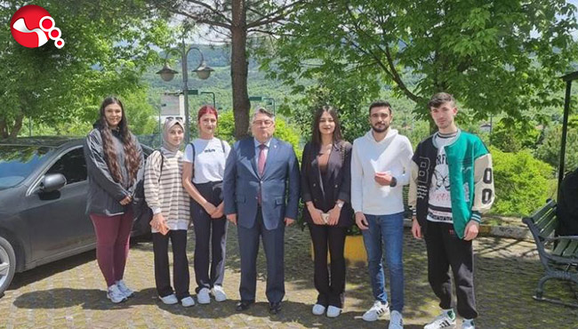 Rektör Özölçer, öğrencileri dinledi…