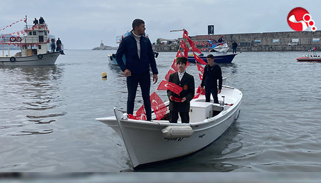 Atatürk’ün Samsun’a ayak basışını canlandırdılar