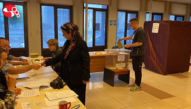 Oy verme işlemleri başladı