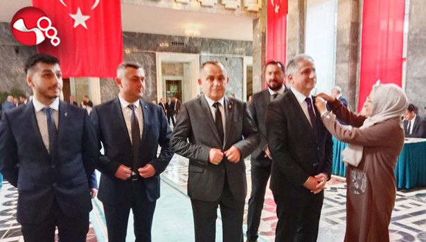 Av. Saffet Bozkurt milletvekili rozetini taktı