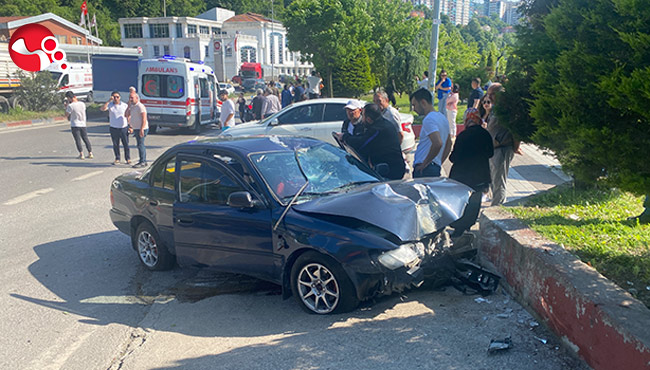 Karşı şeride geçti: Yaralılar var