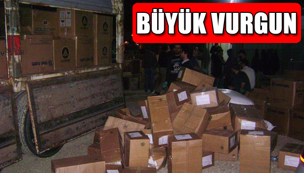 DÜZCE POLİSİ KAMYON DOLUSU KAÇAK SİGARA ELE GEÇİRDİ