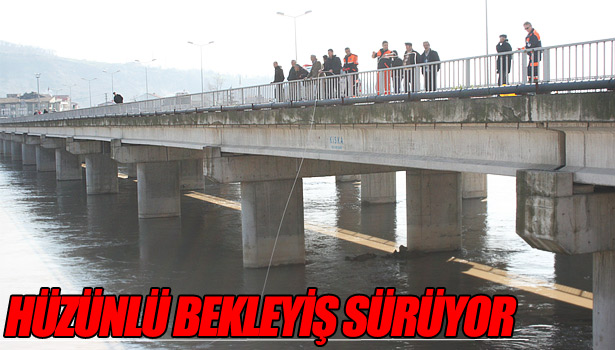 FİLYOS ÇAYI'NA ATLAYAN GENCİ ARAMA ÇALIŞMALARI DEVAM EDİYOR