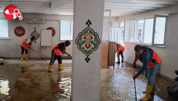 AFAD Gönüllüleri destek veriyor