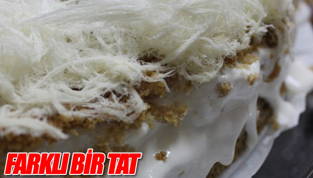 PİŞMANİYELİ YAŞ PASTA