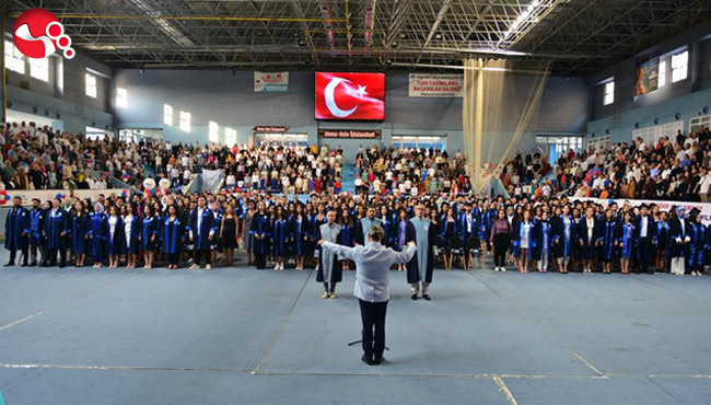 ZBEÜ mezunlarını uğurladı