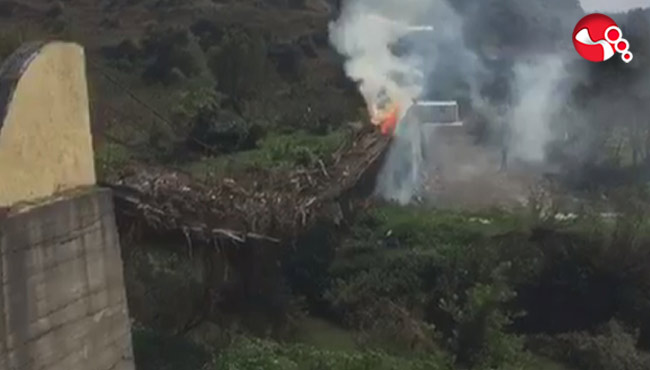 Köprü alevlere teslim oldu!..