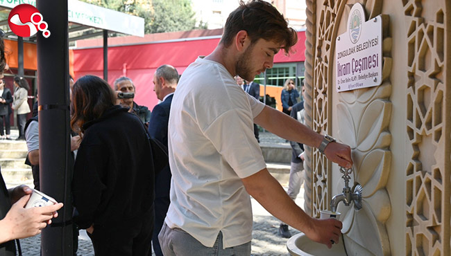 Bu çeşmeden su yerine bakın ne akıyor?