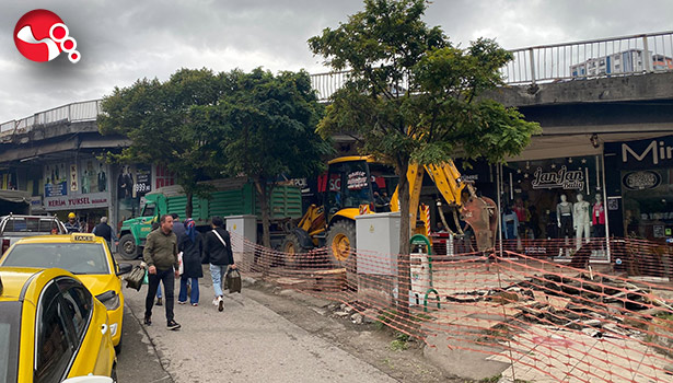Makineler çalışmaya başladı: Dükkanları boşaltmadılar