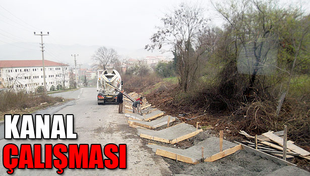 EREĞLİ BELEDİYESİNDEN YAĞMUR SUYU KANAL ÇALIŞMASI