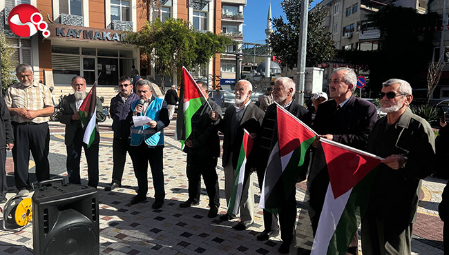 Vatandaşlar İsrail’i kınadı