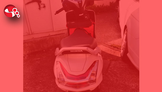 Motosiklet devrildi!..