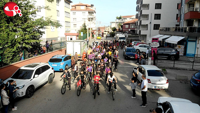 İFA Ortaokulu'ndan bisikletli 100. yıl kutlaması