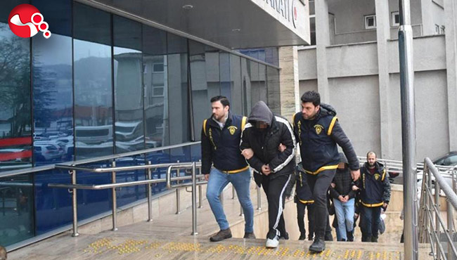 Yüksek kazanç vaadiyle 450 bin lira dolandırdılar