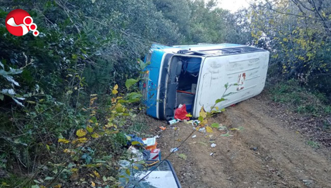 Minibüs devrildi:Yaralılar var!...