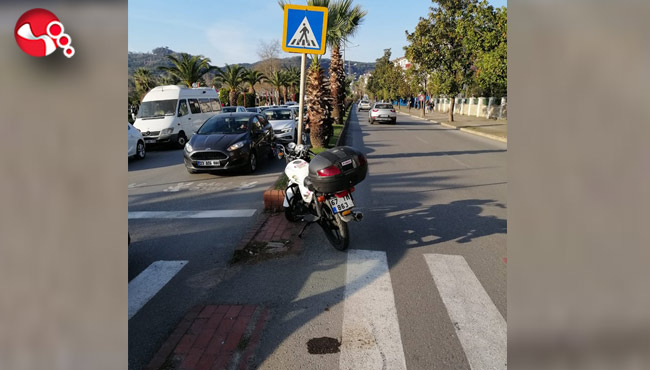 Motosikletler çarpıştı!...