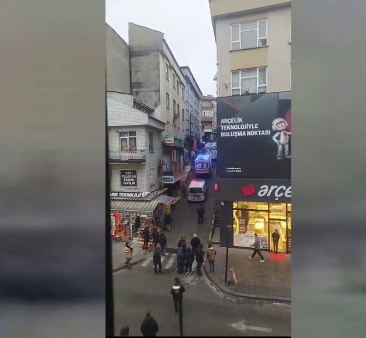 Amca yeğen kavgasında KAN AKTI!...