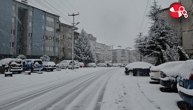 Ereğli beyaza uyandı...