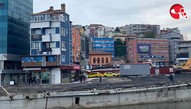 Gazipaşa Caddesi'nde çevre düzenlemesi sürüyor