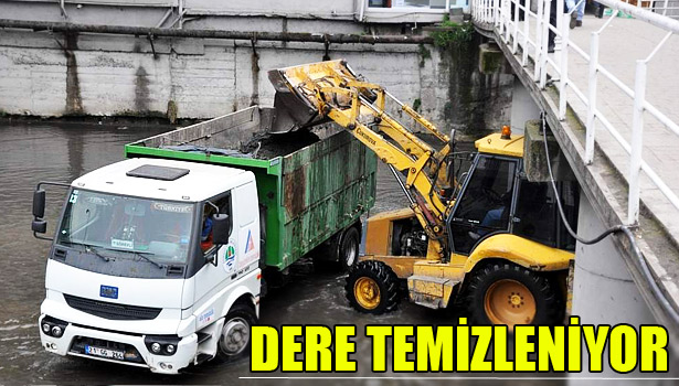 BELEDİYEDEN DERE TEMİZLİĞİ