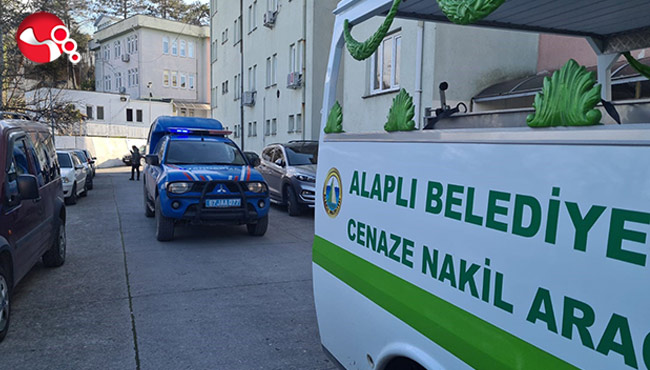 Metrelerce karda kayıp adamın izini sürdüler ama...