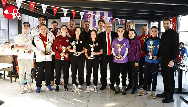 Başkan Posbıyık, Şampiyonlarla buluştu