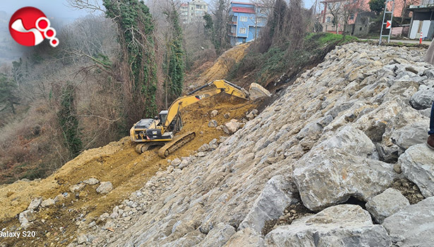 İstinat duvarı çalışmaları...