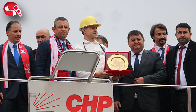 CHP Genel Başkanı Özel, madencilere teşekkür etti