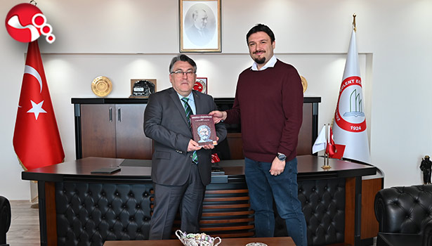 Öğretim Elemanları Rektör Özölçer'e takdim ettiler