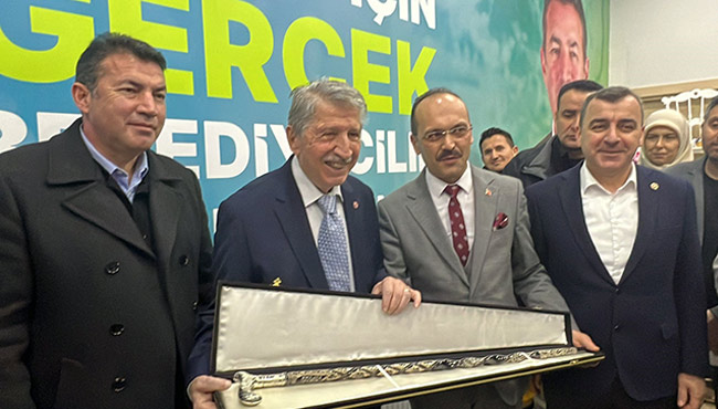 "Türkiye'nin geleceği ve istikrarı için yeni bir ümit kapısı”