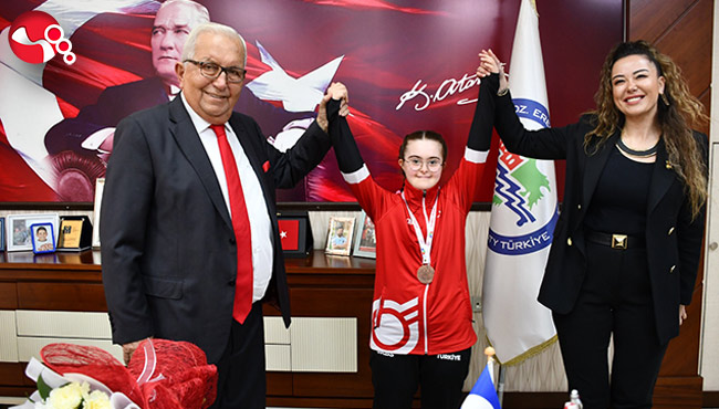 Başkan Posbıyık:"Zeynep'le gurur duyuyorum!..."