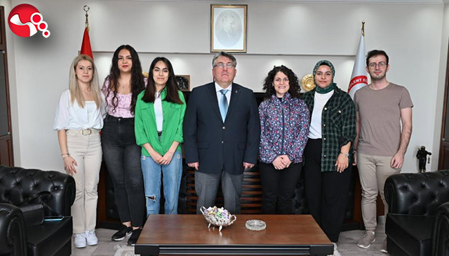 Öğrencilerin taleplerini dinledi…