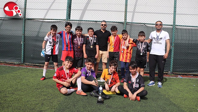 Cumhuriyet Ortaokulunda şampiyonlar belli oldu!...